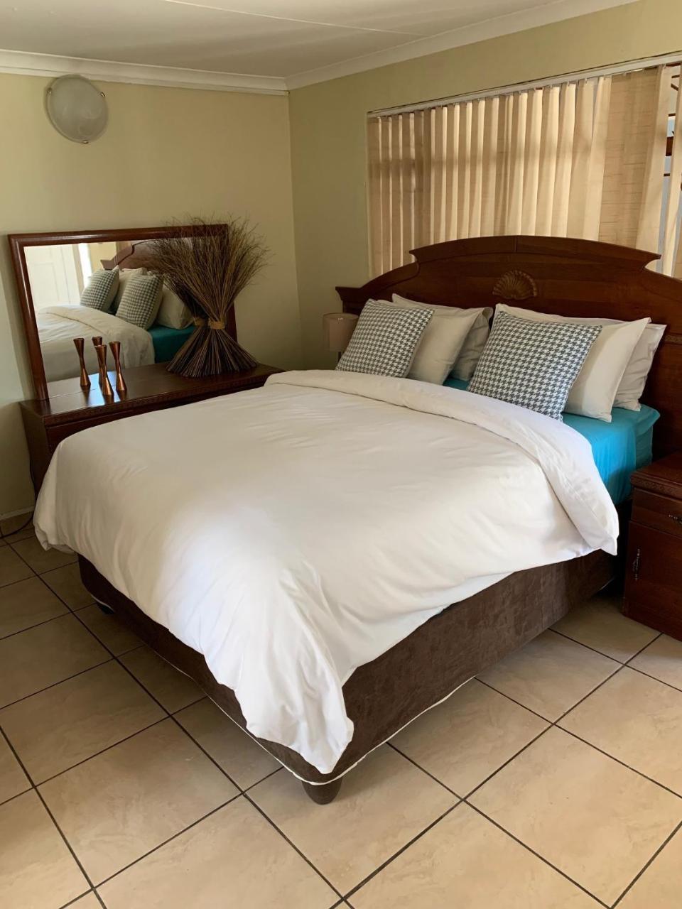 Villa De La Rosa Klerksdorp Luaran gambar
